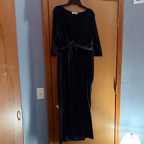 Black Knit Dress - Picture 1 of 4